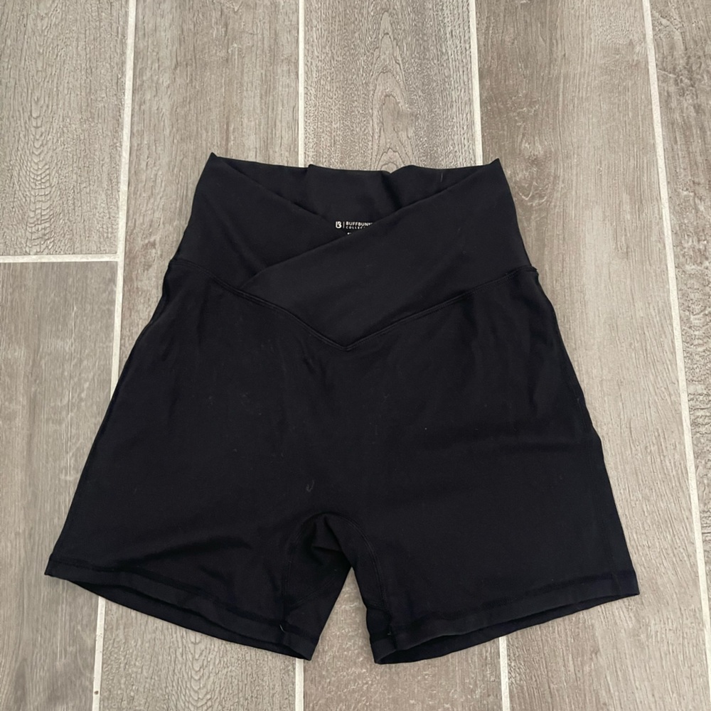 BuffBunny Siren Short - Onyx Black